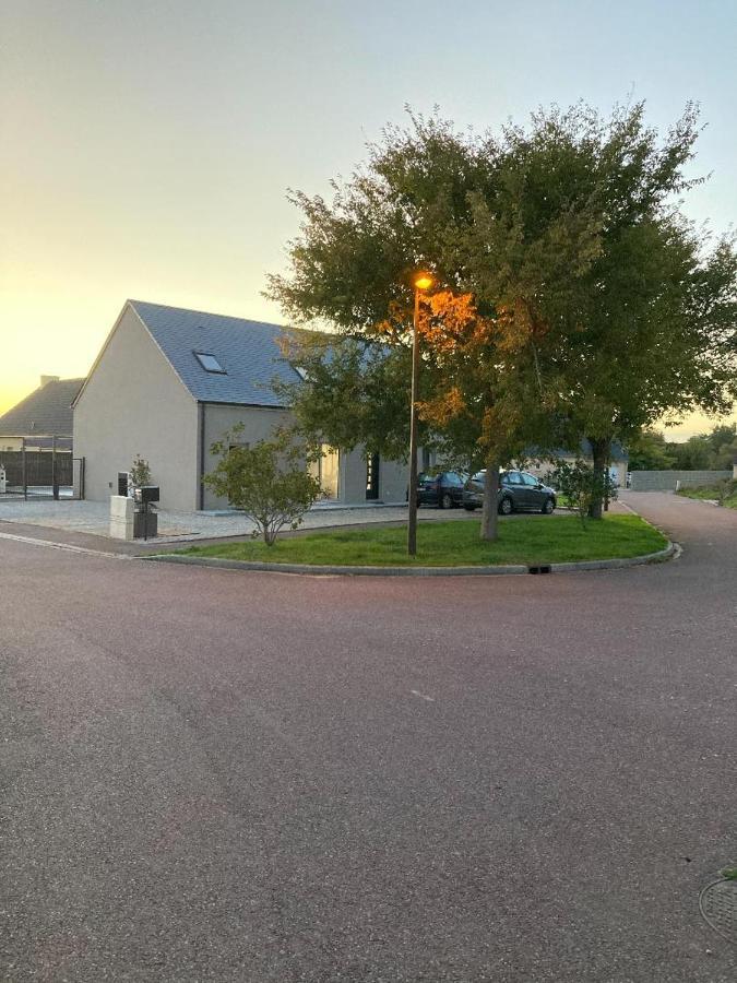 Chambre, Salle De Bain, Toilette, Salon Privatif Sainte-Marie-du-Mont  Exterior photo